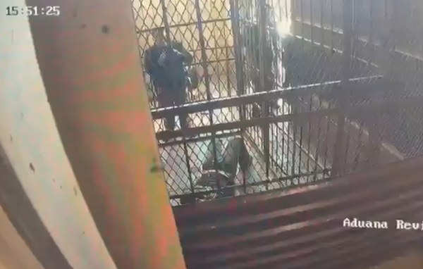 Circula video de tortura a reo por custodios