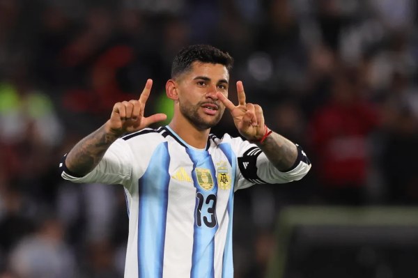 Argentina golea 4-0 a Bolivia